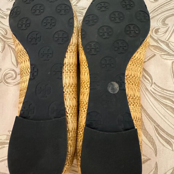 Tory Burch wicker flats with leather trim - Picture 2 of 5
